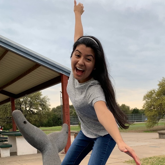 Meet your Posher, Krystal - Picture 1 of 1